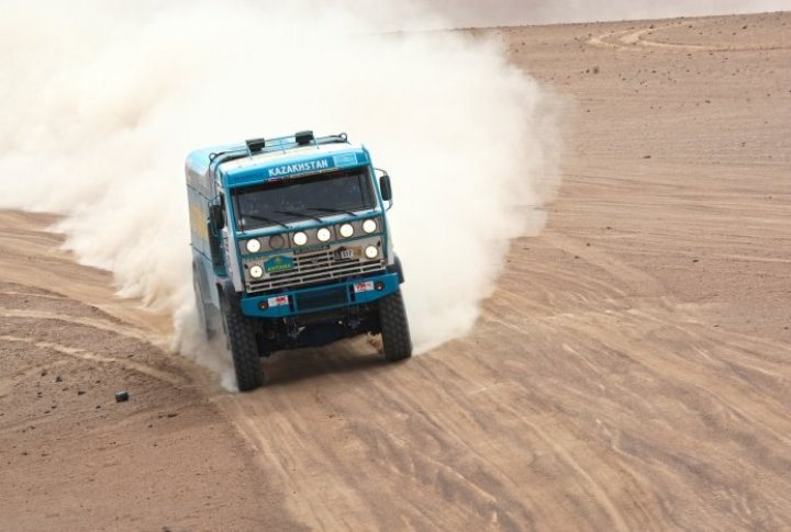 Kazakhstan's crew of Arthur Ardavichus, Aleksey Nikizhev and Nurlan Turlubayev. Photo by RaceFace Sports Media Syndicate