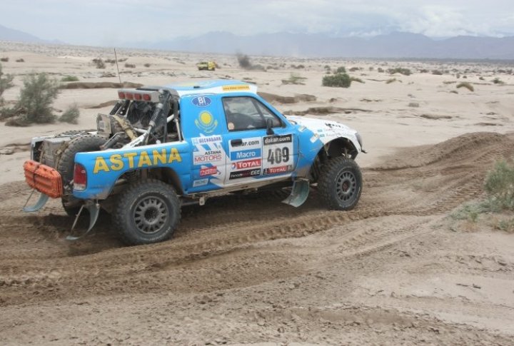 The crew of Bauyrzhan Issabayev and Dmitriy Yugai Photo courtesy of aceFace Sports Media Syndicate