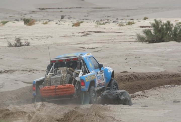 The crew of Bauyrzhan Issabayev and Dmitriy Yugai Photo courtesy of RaceFace Sports Media Syndicate