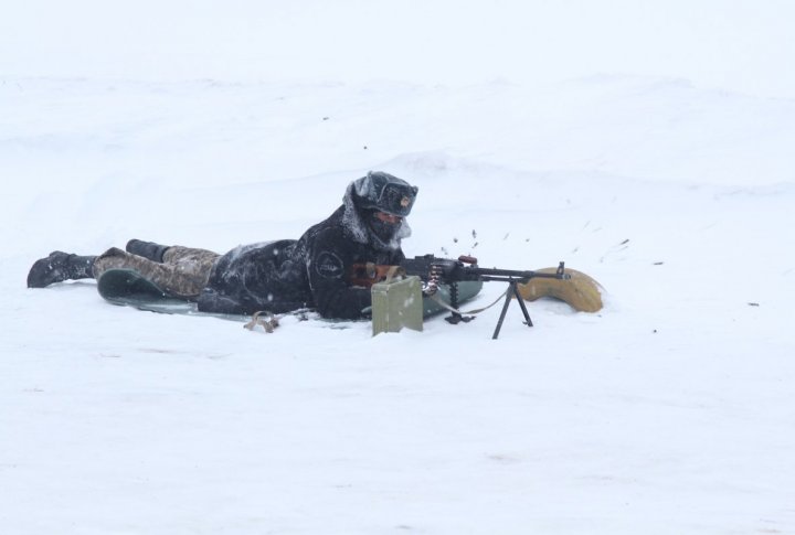 We have no problems with contract soldiers. Around 100 people come to us weekly and only 10 of them are selected: Almaz Dzhumakeyev. Photo by Marat Abilov©