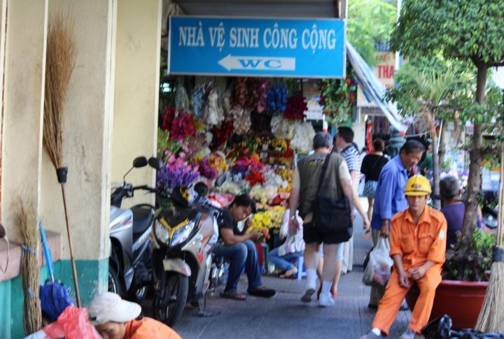 Ho Chi Minh marker: one can buy real Vietnamese coffee, clothes, souvenirs and sea food there. Photo by Roza Yessenkulova© 