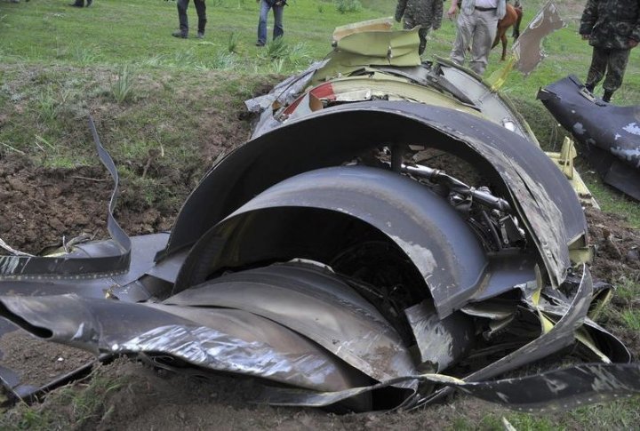 Wreckage of KC-135 Stratotanker. ©REUTERS/Sabyr Alichiev/Pool