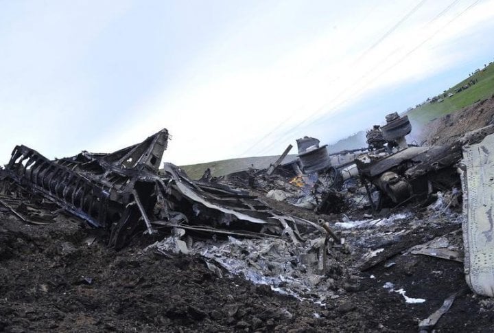 Wreckage of KC-135 Stratotanker. ©REUTERS/Sabyr Alichiev/Pool