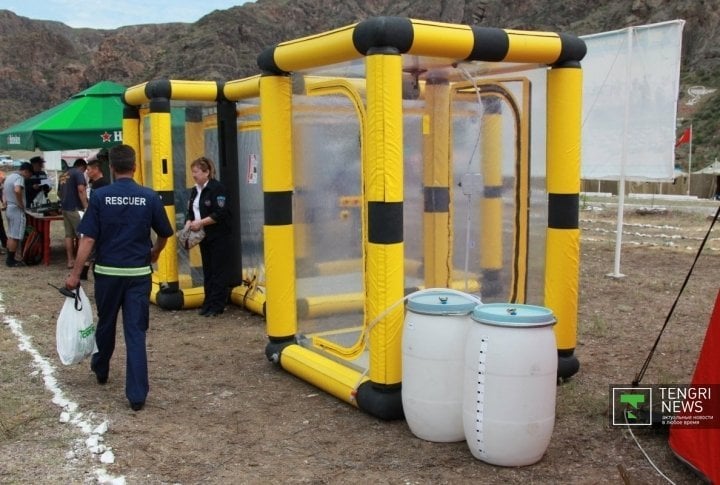 Exhibition of rescue equipment. Photo by Vladimir Prokopenko©