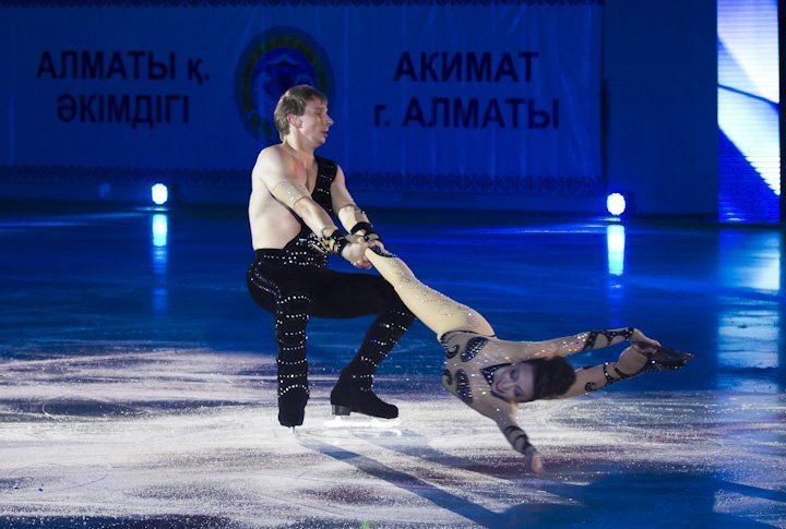 A duo of Fiona Zaldua and Dmitry Sukhanov from Great Britain. Photo by Vladimir Dmitriyev©