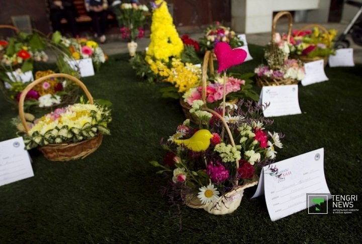 Expositions of the flower contest. ©Tengrinews.kz