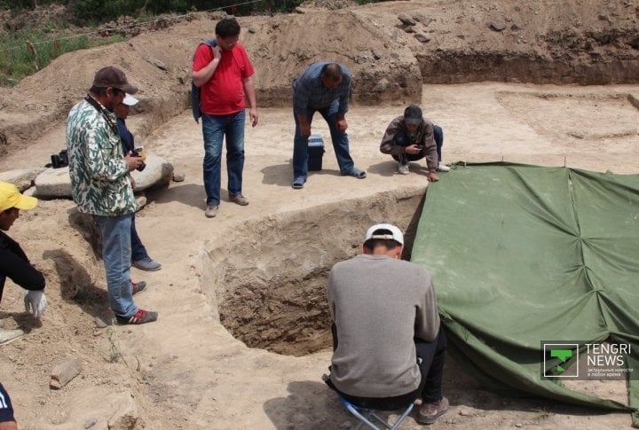 The burial site of the high-ranking young woman was discovered during reconstruction of Taskesken-Bakty road in Urdzhar region. Photo by Daniyar Bozov©