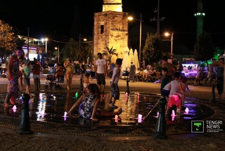 Antalya at night. Photo by Vladimir Prokopenko©