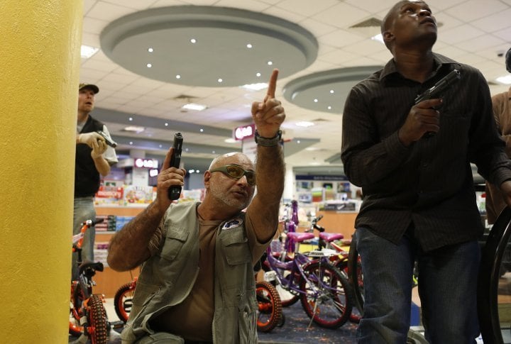 Security personnel inside the mall in Nairobi, September 21, 2013. ©REUTERS