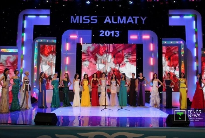 During the <i>Miss Almaty 2013</i> contest. ©Aizhan Tugelbayeva