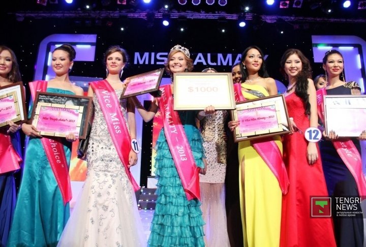 During the <i>Miss Almaty 2013</i> contest. ©Aizhan Tugelbayeva