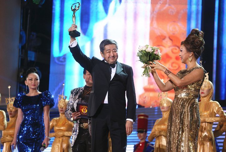 Мемлекет қайраткері Есетжан Қосыбаев марапатталды. ©Ярослав Радловский