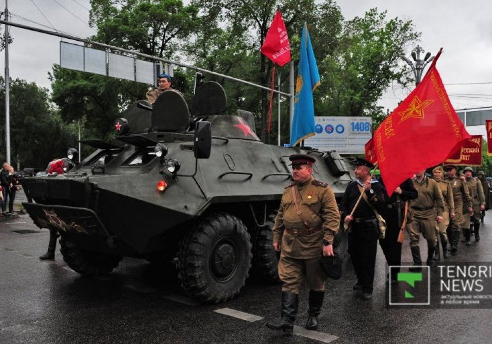 Аспан жылаған күн. Алматыдағы "Жаужүрек полк"