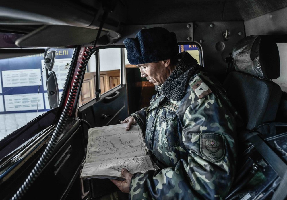 Өрт бола қалған жағдайда жеткілікті су қоры болуы шарт. Сондықтан арнайы белгіленген су қорларының картасын тексеру үстінде. 