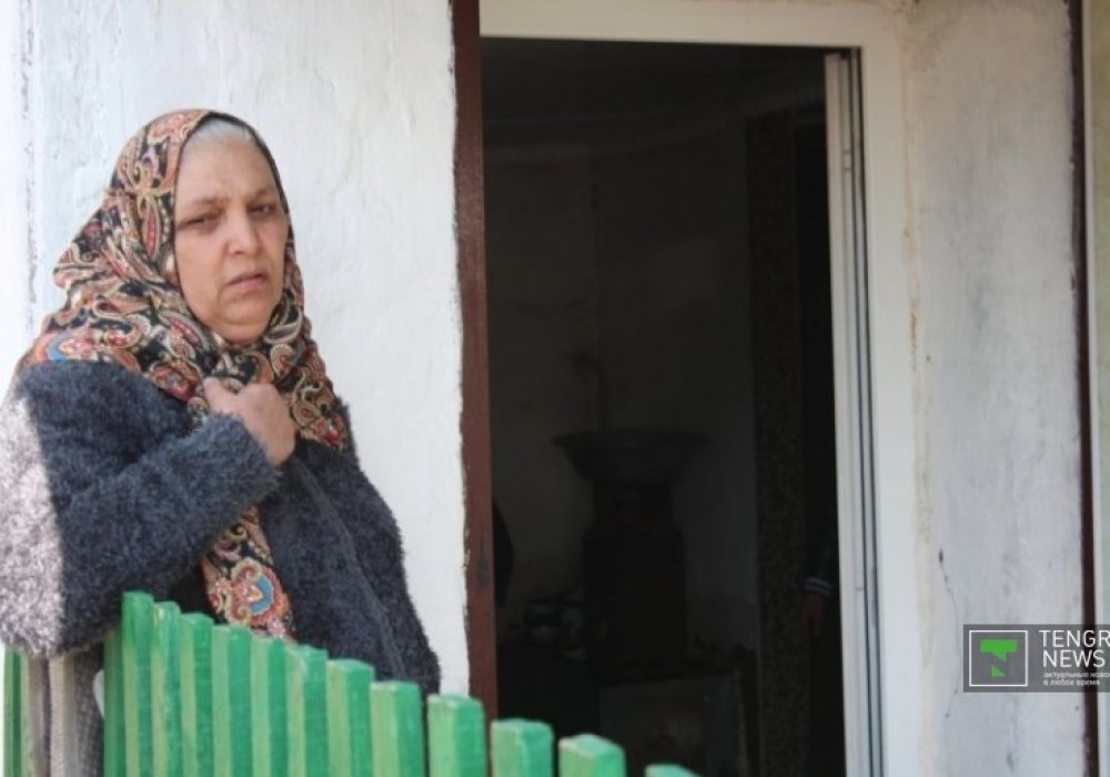 Алиевтер отбасының үш үйін су басқан: отағасының, ұлының және қызының.