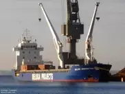 Судовладельцы выкупили у пиратов судно с россиянином на борту