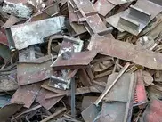 Контрабандисты пытались вывезти из Узбекистана 250 тонн металла