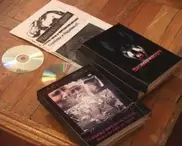 Мэр Оша публично сжег запрещенную книгу об ошских событиях