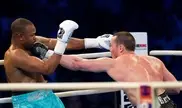 Россиянин Денис Лебедев нокаутировал легенду бокса Роя Джонса