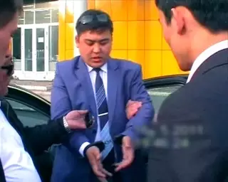 ФОТО: Финпол Астаны возбудил уголовное дело в отношении своего "коллеги" 