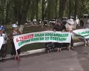 Митингующие на юге Кыргызстана напали на журналистов