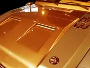 "Казахстанец" Саша Барон Коэн заказал три золотых внедорожника