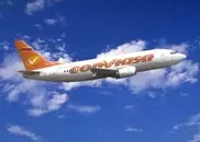 В Венесуэле самолет аварийно сел после удара молнии