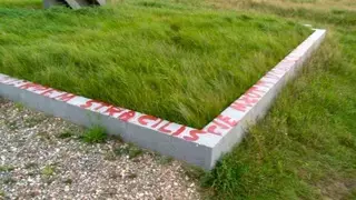 Вандалы осквернили могилу солдат Красной Армии в Польше