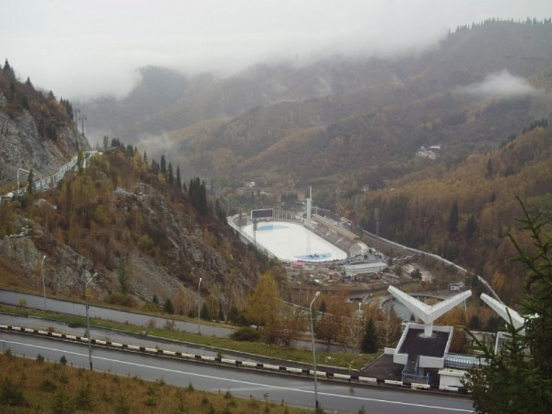 Вид на плотину "Медеу". Фото с сайта alpinist.kz