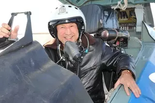 Министр обороны Казахстана прибыл на учения "Центр-2011" на сверхзвуковом истребителе