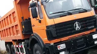 Самосвал столкнулся с машиной дорожной полиции в Карагандинской области