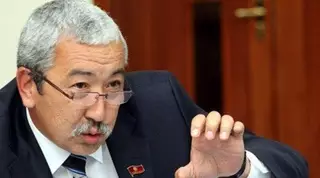 В Кыргызстане из предвыборной гонки выбыли еще 2 кандидата в президенты