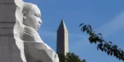 За открытием памятника Мартину Лютеру Кингу в Вашингтоне наблюдали 100 тысяч человек
