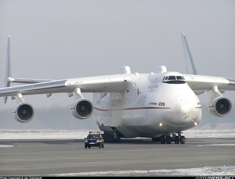 Ан-225. Фото с сайта tiaurus.info