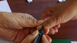 В Кыргызстане избирателей будут маркировать несмываемой краской