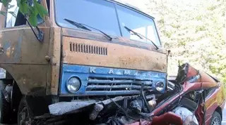 Два человека погибли в ДТП с участием "КамАЗа" в Павлодарской области