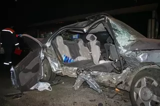 ФОТО: В ДТП на проспекте Абая в Алматы погибли два человека