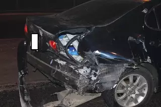 ФОТО: В Алматы виновник ДТП сбежал с места происшествия