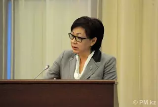 Каирбекова предложила сделать зарплату медработников дифференцированной