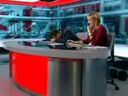 Ведущий новостного блока BBC заснул в прямом эфире