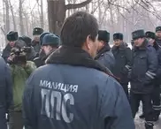Милиционеры Бишкека лишились постов  за участие в митинге