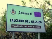 Мэр итальянской деревни запретил жителям умирать