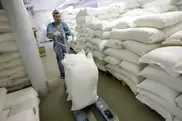 Мукомолы Кыргызстана попросили ввести пошлину на казахстанскую муку