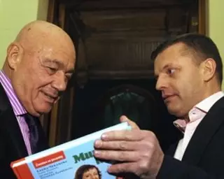 Эксперты: Парфенов и Познер станут "спарринг-партнерами" в телепроекте на "Дожде"