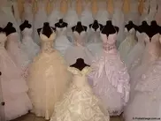 Дизайнеры Казахстана рассказали о тенденциях в моде на выпускные платья 