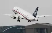Медведев создал комиссию по расследованию инцидента с самолетом SuperJet-100
