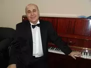 Скончался ведущий тенор ГАТОБ имени Абая Султан Байсултанов