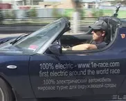 ФОТО: Испанский путешественник приехал в Казахстан на электромобиле