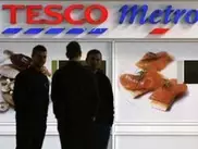 Британские супермаркеты обвинили в продаже воды из под крана