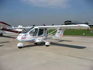 Легкомоторный самолет потерпел крушение в России